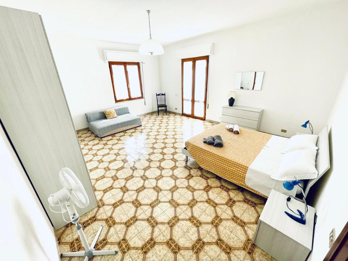 Sa Domu Zara - Ampia Casa Con Terrazzo Villa Pula Exterior foto
